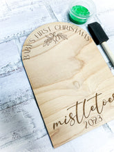 Load image into Gallery viewer, Baby’s First Christmas Mistletoes Footprint Kit