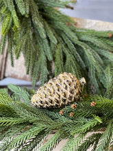 Load image into Gallery viewer, Nature's Masterpiece Pinecone Ornament