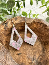 Load image into Gallery viewer, Silver Glitter Pink Snowflakes Teardrop Acrylic Earrings