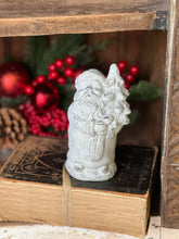 Load image into Gallery viewer, Yesteryear Santa Shelf Sitter