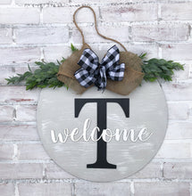 Load image into Gallery viewer, 3D Rustic Farmhouse Personalized Monogram Welcome Door Hanger - Housewarming - Wedding Gift