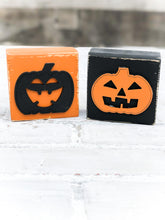 Load image into Gallery viewer, 3D Rustic Jack O Lantern Pumpkin Halloween Block Set