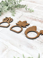 Load image into Gallery viewer, Thanksgiving Napkin Rings - Table Decor