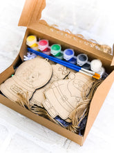 Load image into Gallery viewer, Ornament Kit for Kids - DIY - Craft for Child