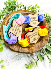 Load image into Gallery viewer, Pop Bracelet Valentine - Gift - Classroom