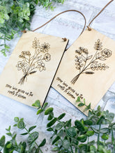 Load image into Gallery viewer, Birth Flower Personalized Sign - Mother's Day Gift