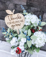 Load image into Gallery viewer, Teacher Appreciation Plant Pick - Gift