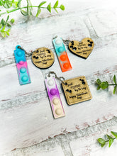 Load image into Gallery viewer, Pop Keychain Valentine - Gift - Classroom