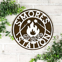 Load image into Gallery viewer, S'mores Station Wood Sign