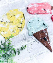 Load image into Gallery viewer, Summer Shelf Sitter - Summer - Seasonal Decor