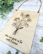 Load image into Gallery viewer, Birth Flower Personalized Sign - Mother's Day Gift