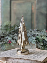 Load image into Gallery viewer, Glimmering Facet Fir
