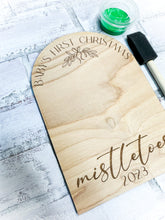 Load image into Gallery viewer, Baby’s First Christmas Mistletoes Footprint Kit
