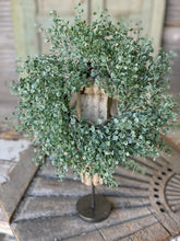 Load image into Gallery viewer, Shimmering Tremble Leaf Candle Ring - Christmas Greenery - Winter Decor
